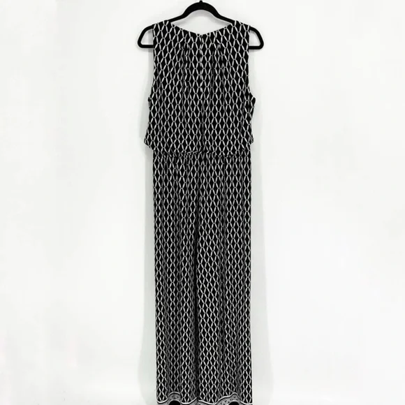 Tahari ASL Black and White Geometric Jumpsuit - Picture 5 of 11